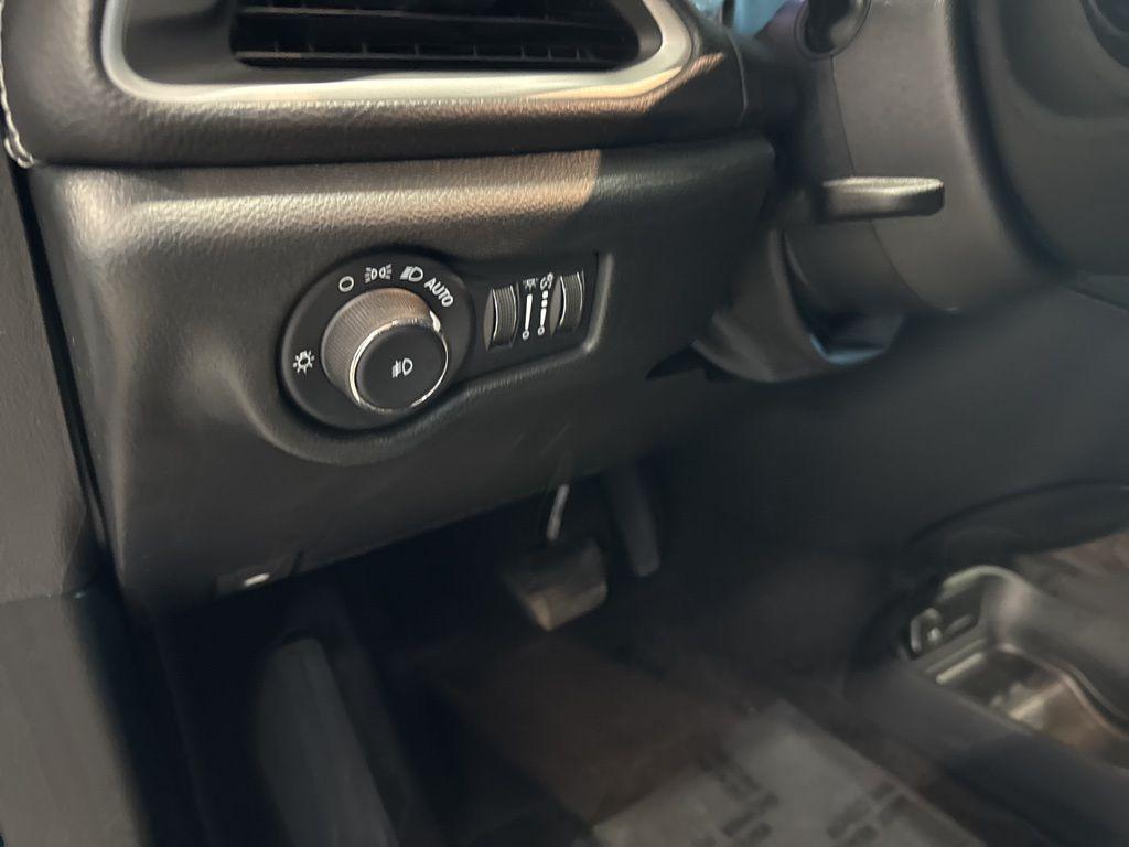 new 2026 Chrysler Pacifica car, priced at $43,241