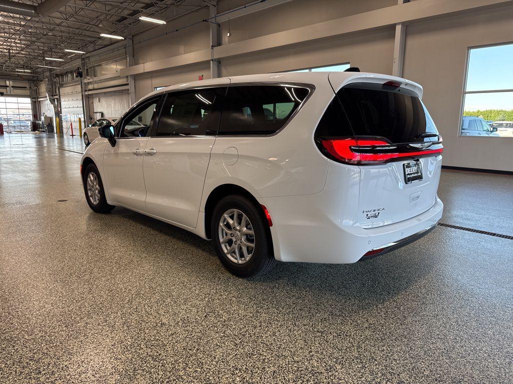 new 2026 Chrysler Pacifica car, priced at $43,241