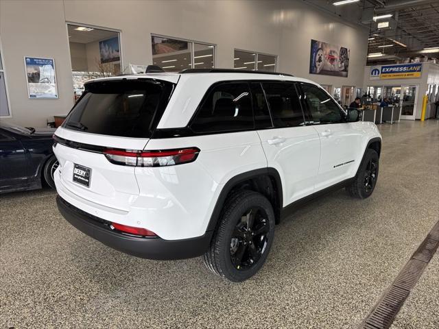 new 2025 Jeep Grand Cherokee car, priced at $40,075