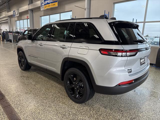 new 2025 Jeep Grand Cherokee car, priced at $40,862