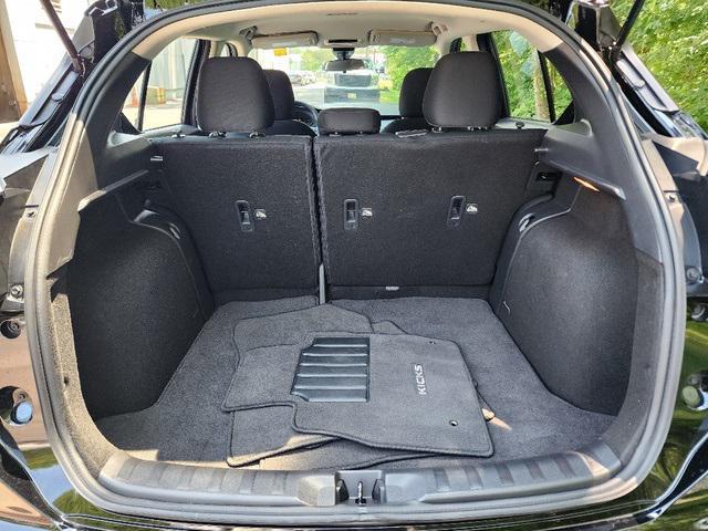 used 2023 Nissan Kicks car