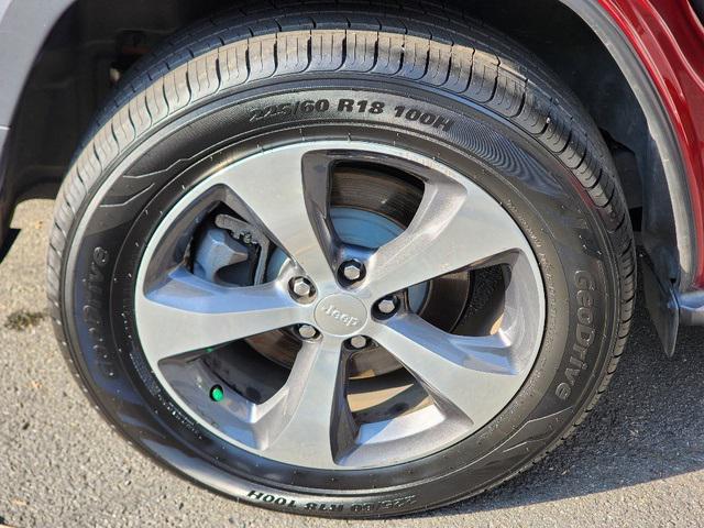 used 2019 Jeep Cherokee car, priced at $22,994