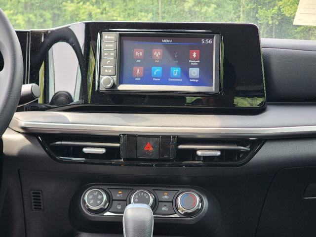 new 2025 Nissan Kicks car
