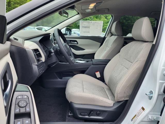 new 2025 Nissan Rogue car, priced at $31,985