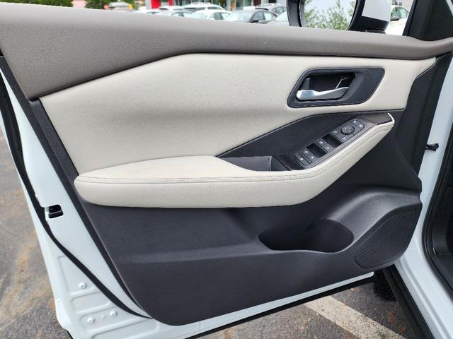 new 2025 Nissan Rogue car, priced at $31,985