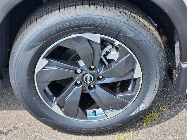 new 2025 Nissan Rogue car, priced at $31,985
