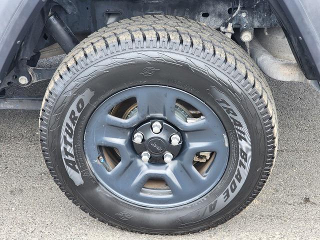 used 2021 Jeep Gladiator car, priced at $28,599