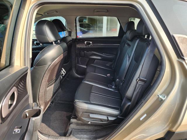 used 2021 Kia Sorento car, priced at $22,595