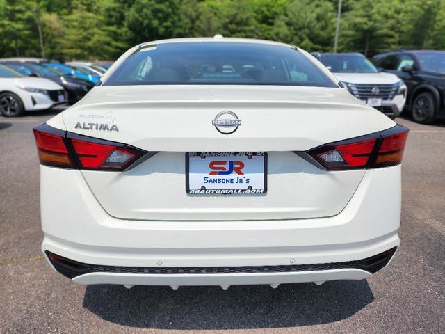 new 2025 Nissan Altima car