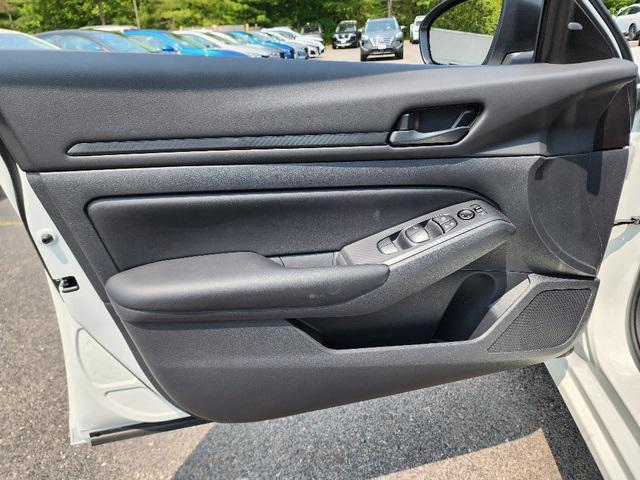 new 2025 Nissan Altima car