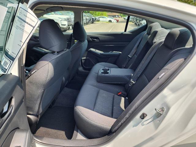 new 2025 Nissan Altima car