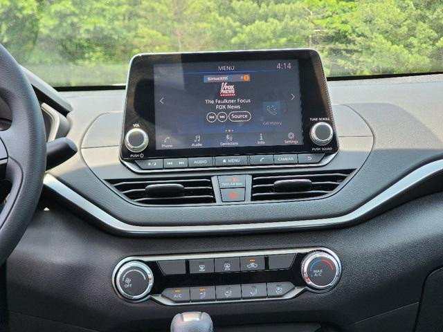 new 2025 Nissan Altima car