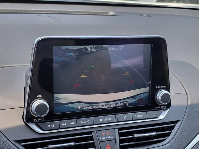 new 2025 Nissan Altima car