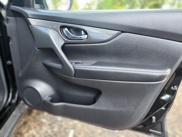 used 2020 Nissan Rogue car, priced at $18,995