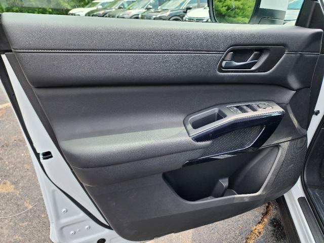 new 2025 Nissan Pathfinder car, priced at $44,870