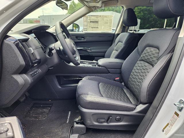 new 2025 Nissan Pathfinder car, priced at $44,870