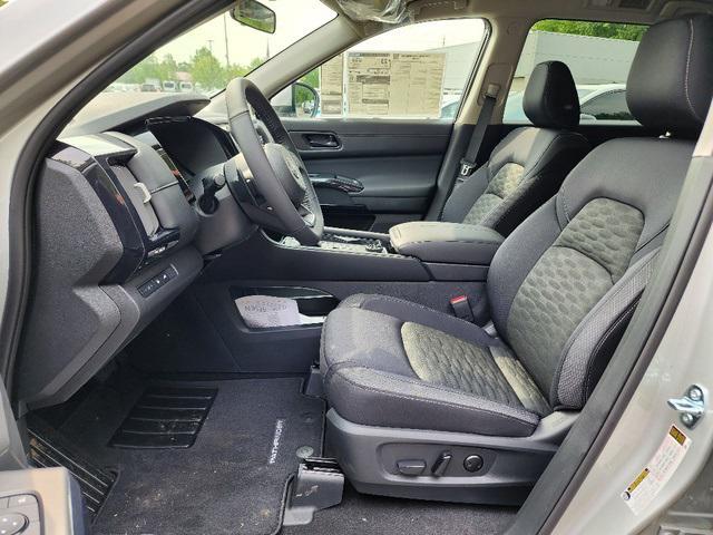 new 2025 Nissan Pathfinder car