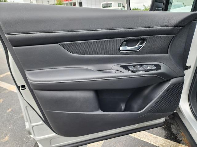 new 2025 Nissan Murano car, priced at $41,215