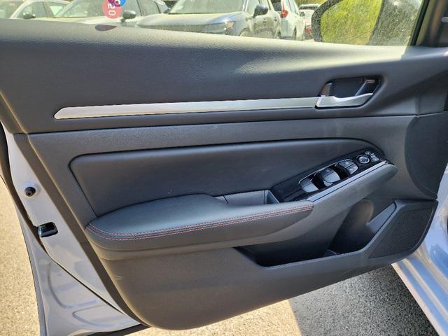 new 2025 Nissan Altima car