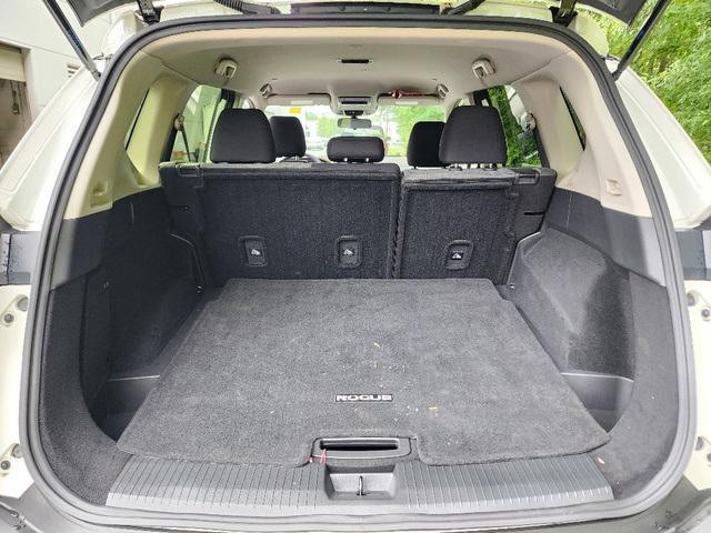 used 2023 Nissan Rogue car, priced at $24,994