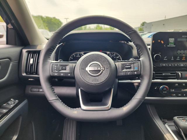 new 2025 Nissan Pathfinder car, priced at $45,377