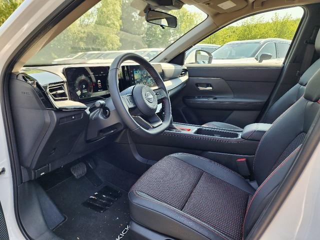 new 2025 Nissan Kicks car, priced at $29,085