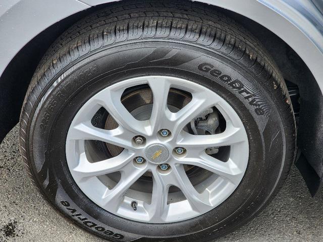 used 2021 Chevrolet Equinox car, priced at $18,907