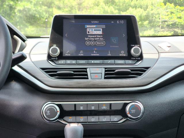 new 2025 Nissan Altima car