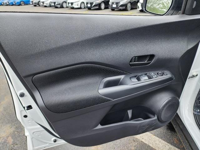 new 2025 Nissan Kicks car