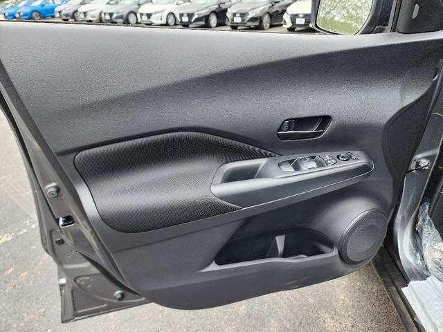 new 2025 Nissan Kicks car