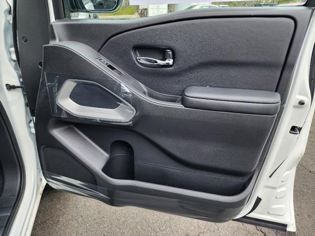 used 2025 Nissan Frontier car, priced at $36,990