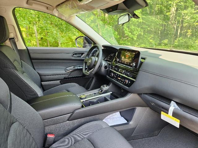 used 2025 Nissan Pathfinder car, priced at $38,995