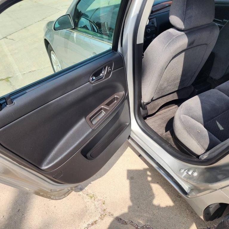 used 2008 Chevrolet Impala car, priced at $3,800
