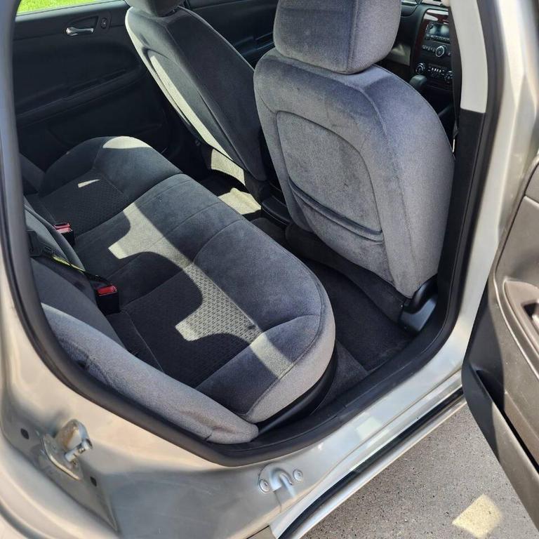 used 2008 Chevrolet Impala car, priced at $3,800