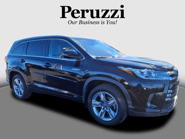 used 2018 Toyota Highlander Hybrid car, priced at $30,566