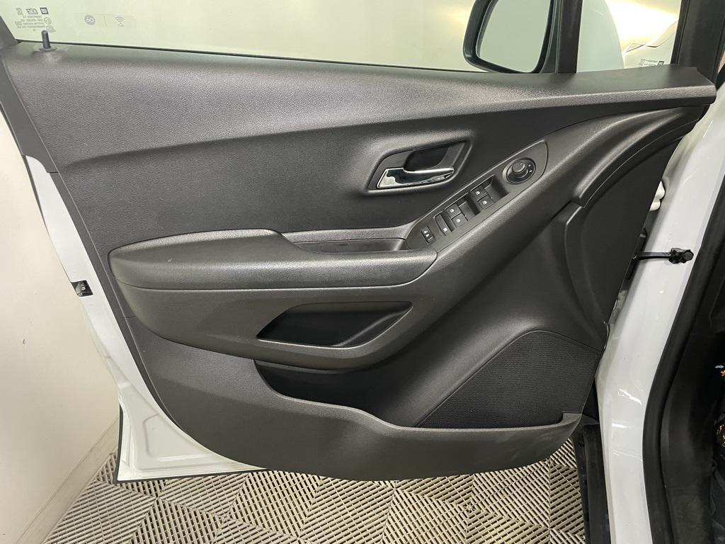 used 2022 Chevrolet Trax car, priced at $17,994