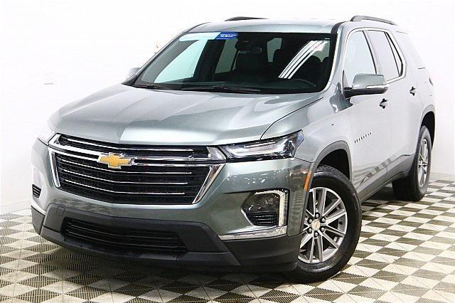 used 2023 Chevrolet Traverse car, priced at $35,894