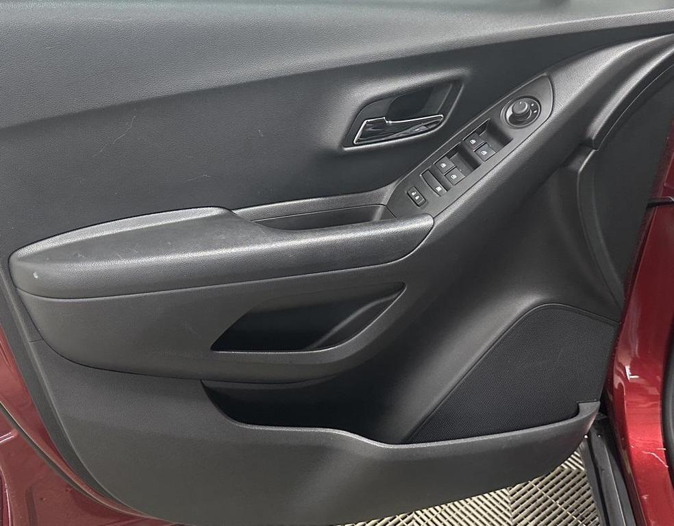 used 2021 Chevrolet Trax car, priced at $17,762