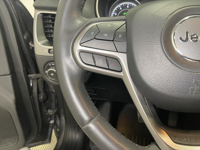 used 2020 Jeep Cherokee car, priced at $14,594
