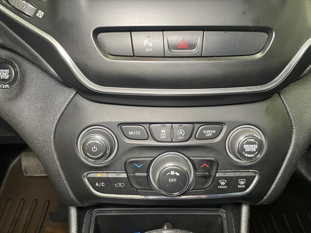 used 2020 Jeep Cherokee car, priced at $14,594