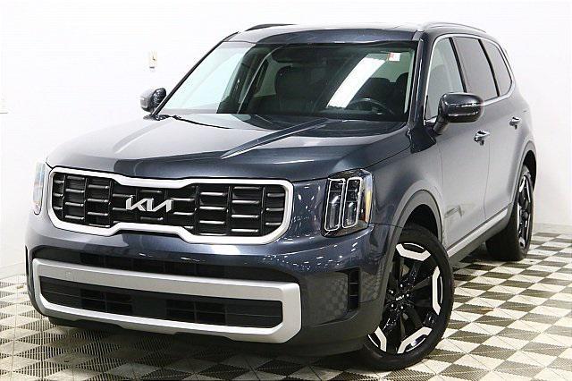 used 2023 Kia Telluride car, priced at $35,696