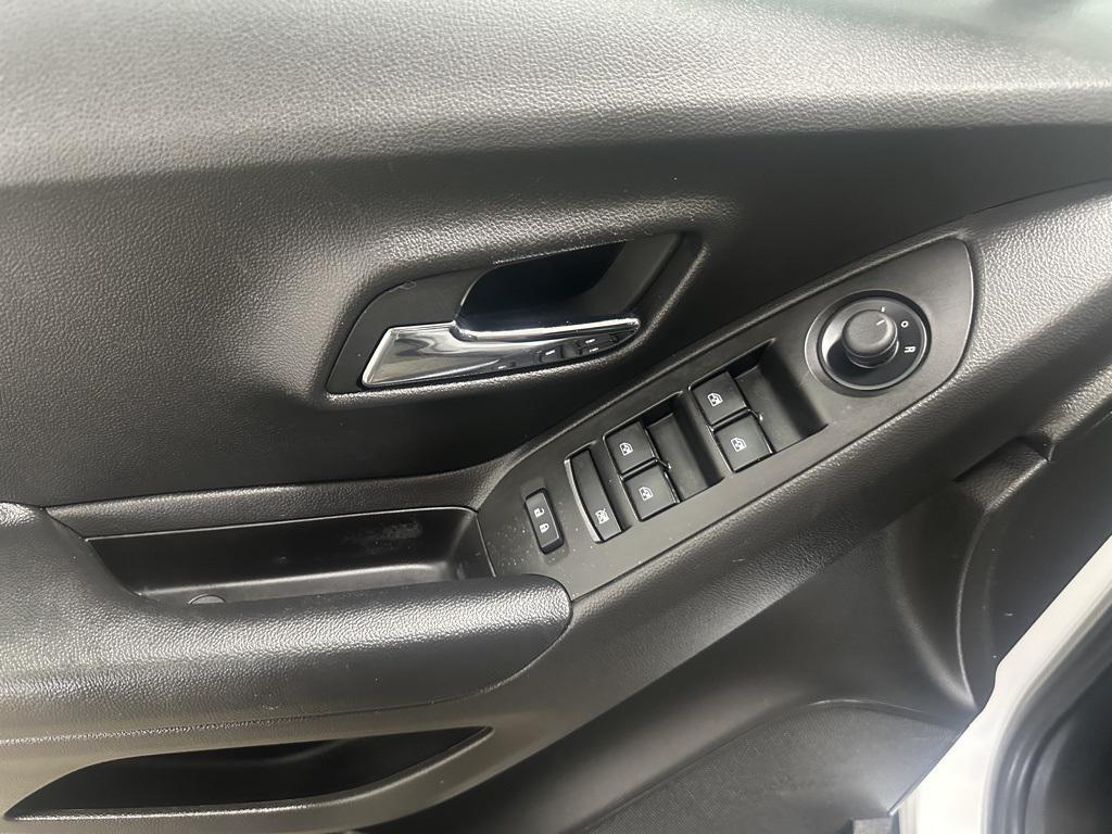 used 2022 Chevrolet Trax car, priced at $18,997