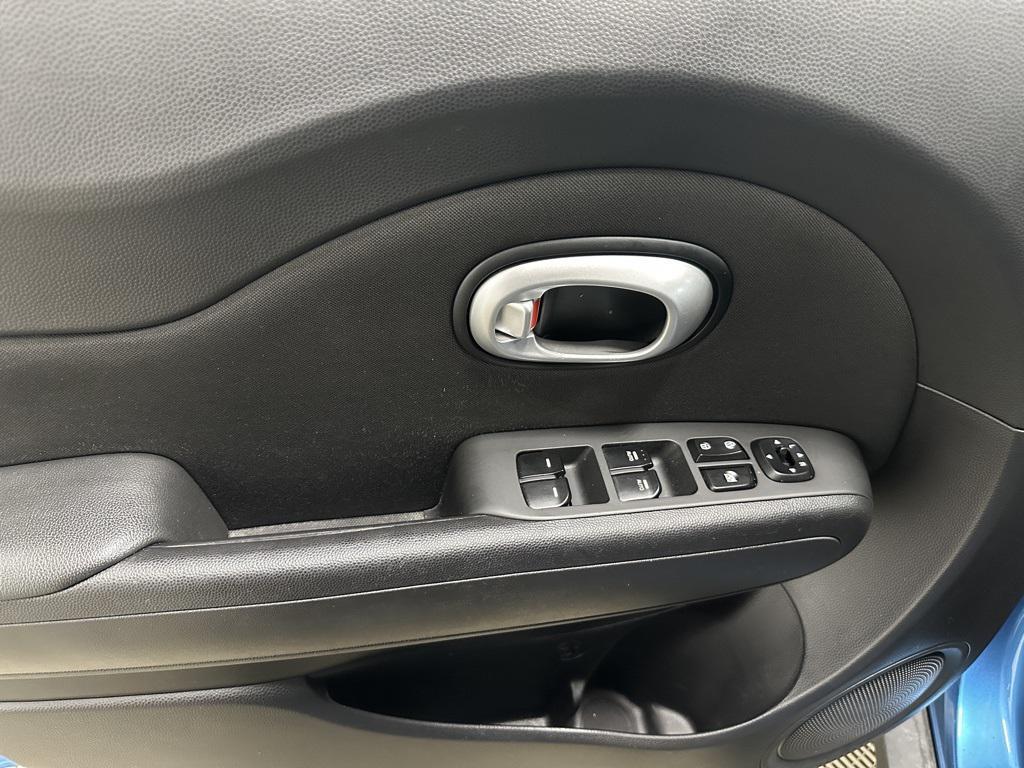 used 2016 Kia Soul car, priced at $7,987