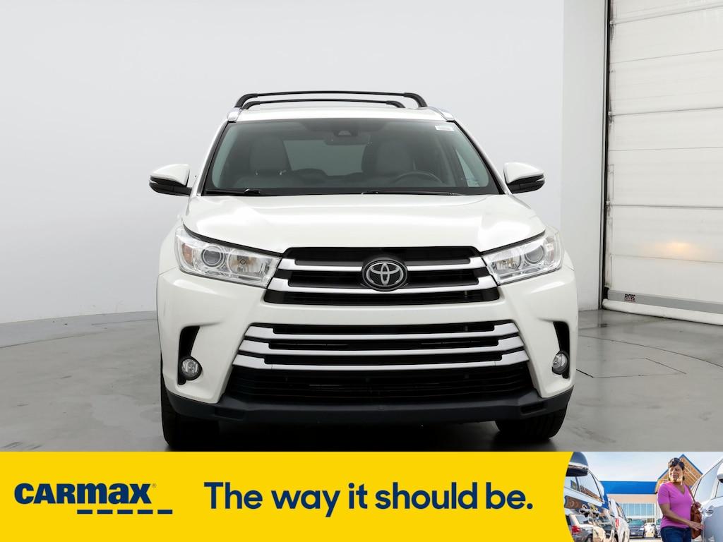 used 2019 Toyota Highlander car, priced at $24,998