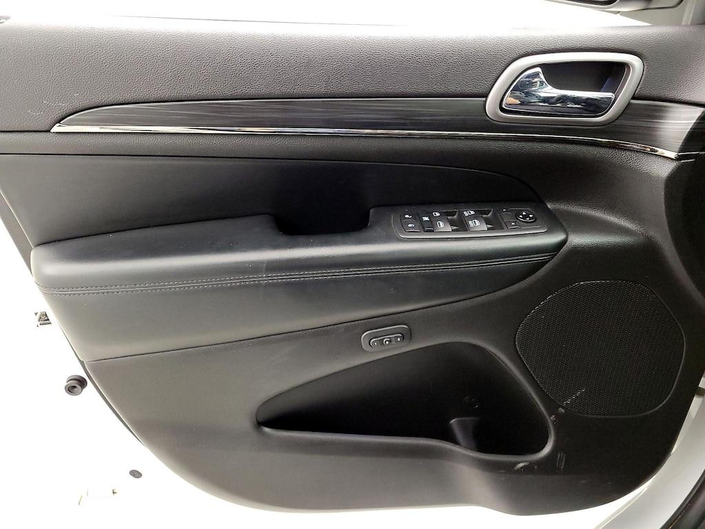 used 2020 Jeep Grand Cherokee car, priced at $27,998