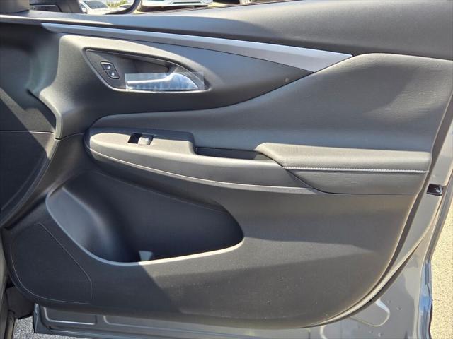 new 2025 Buick Envista car, priced at $25,714