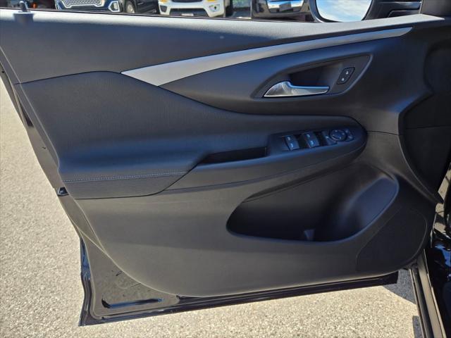 new 2025 Buick Envista car, priced at $25,614