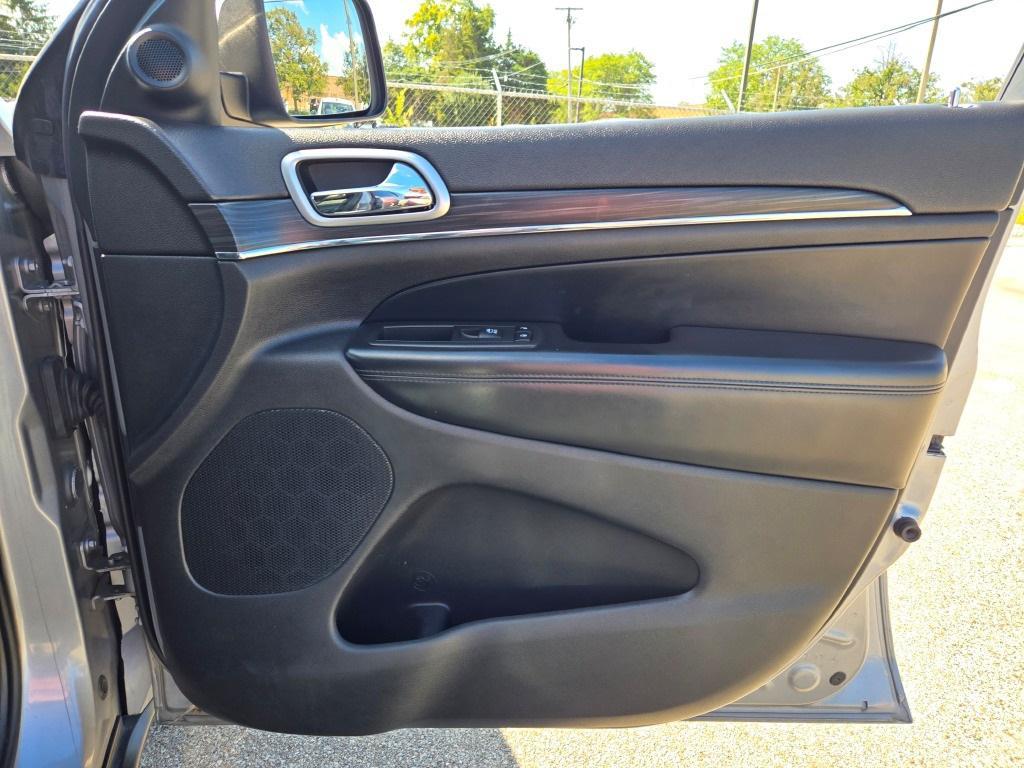 used 2019 Jeep Grand Cherokee car, priced at $18,900