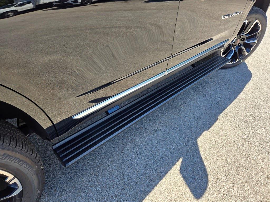 new 2025 GMC Yukon car, priced at $95,840
