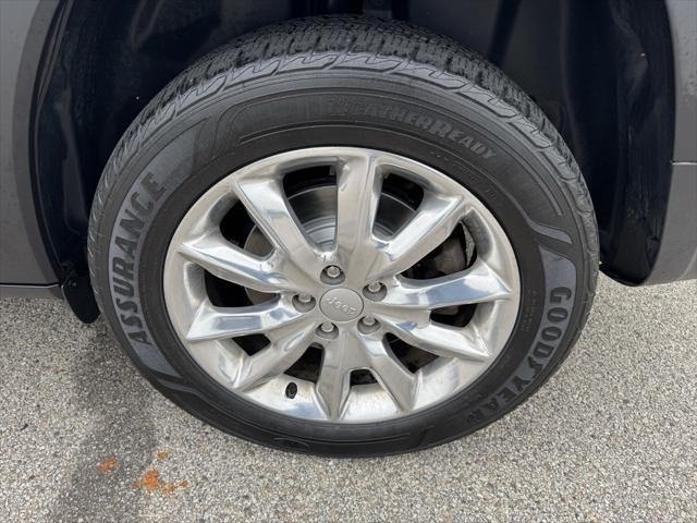 used 2017 Jeep Cherokee car, priced at $15,650